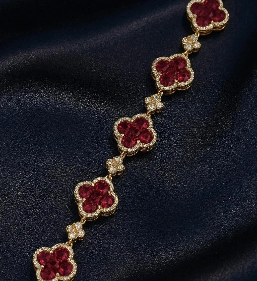 "TheRubyBloom™" Bracelet in 18k rose gold, photo 4