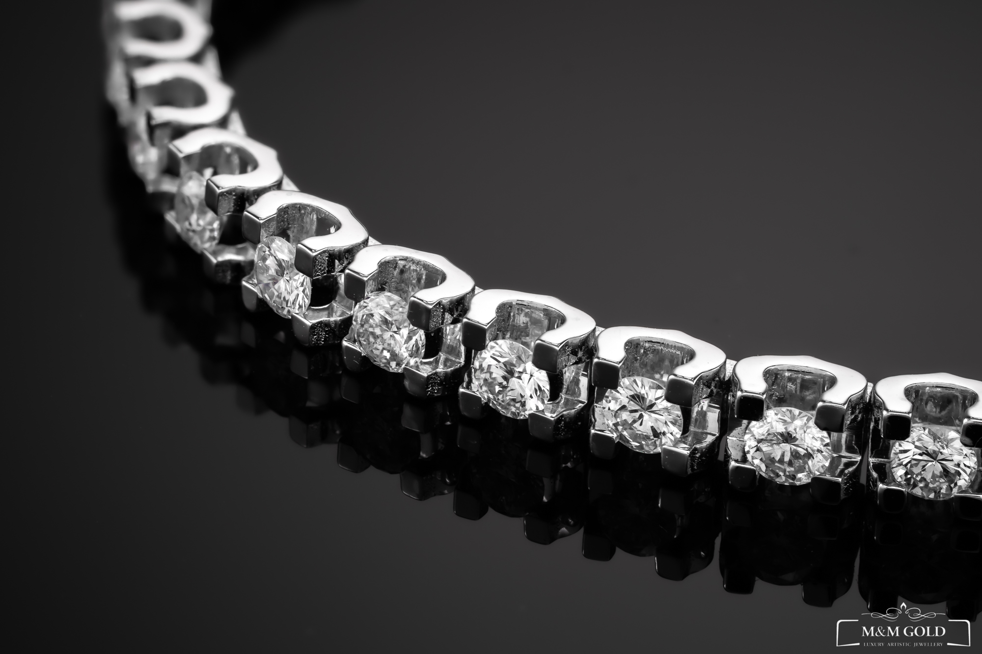 "Enduring Treasures™" Bracelet in 18k white gold, photo 7