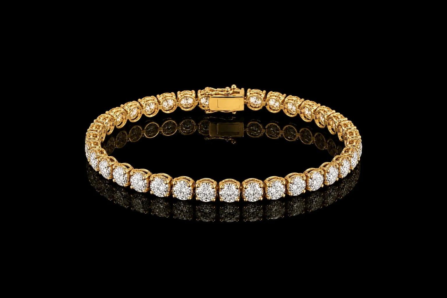 "HighJewels™" Bracelet 32 diamonds at 0.50ct each in yellow gold, product view
