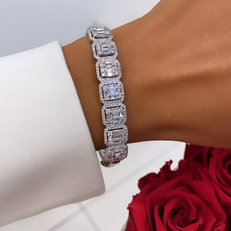 InvisibleEmpire™ Bracelet in 18k white gold, photo 2