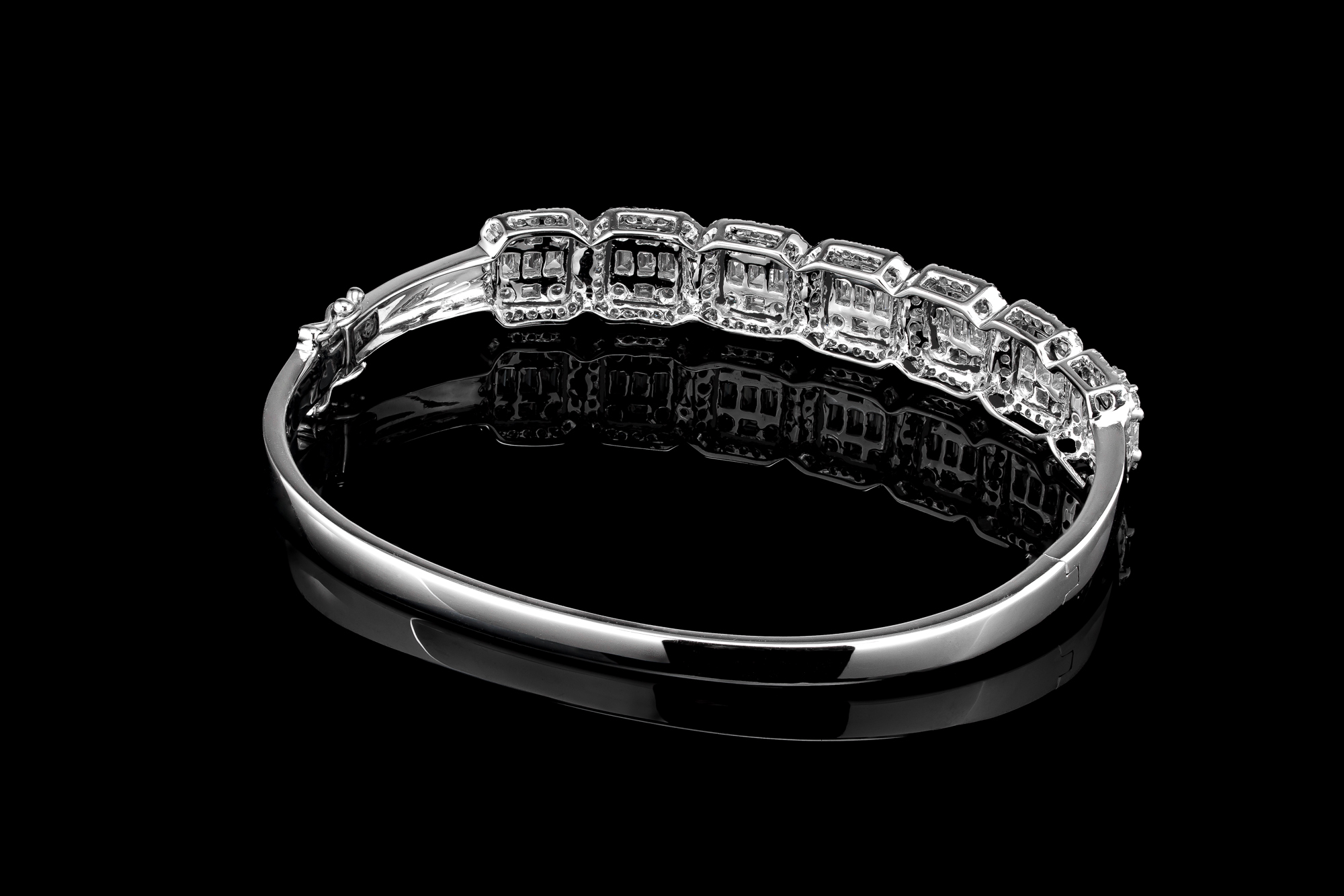 InvisibleEmpire™ Bracelet in 18k white gold, photo 4