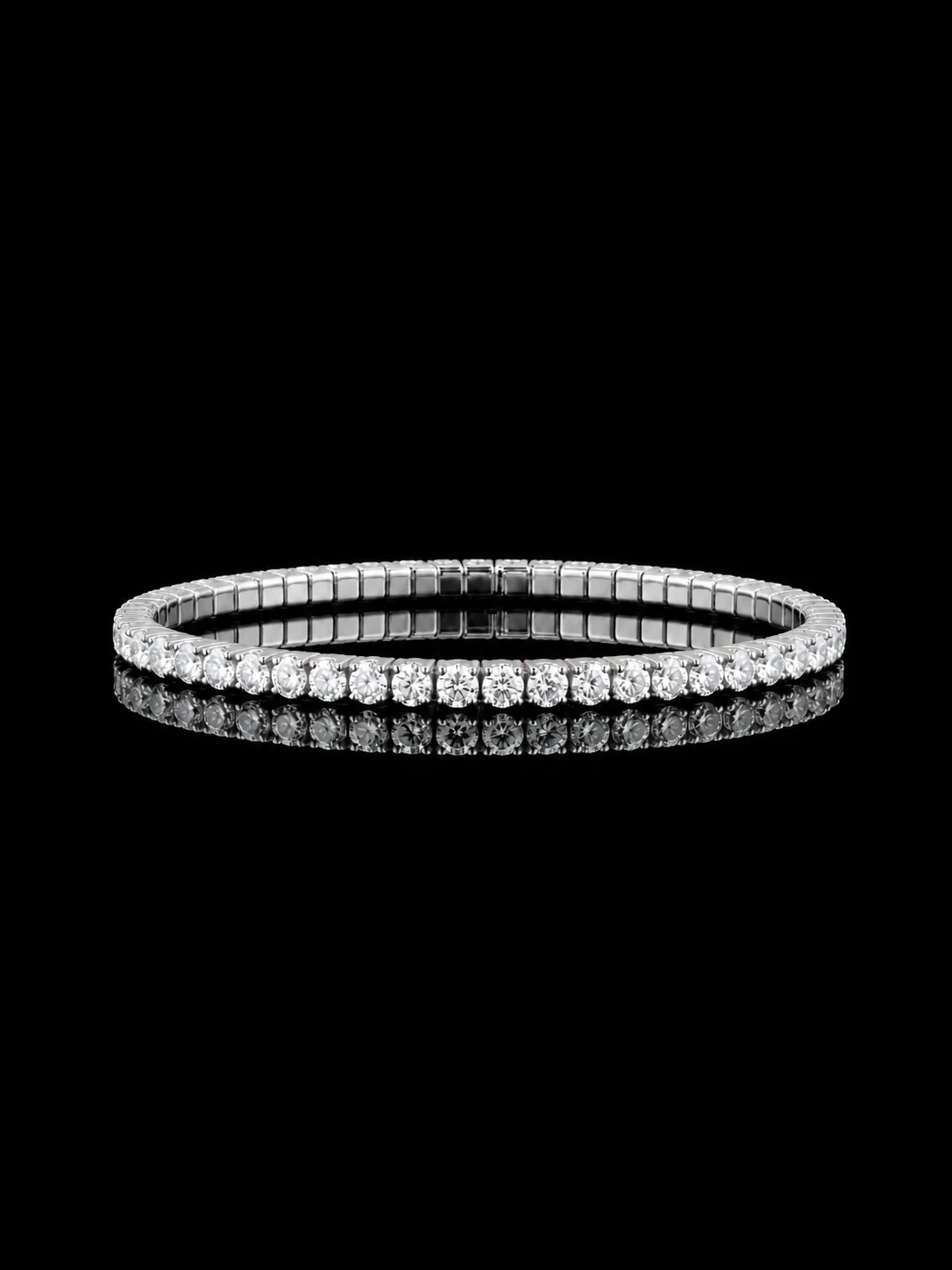 LuxuryFlex™ Bracelet 3.35 ct in 18k white gold, photo 3