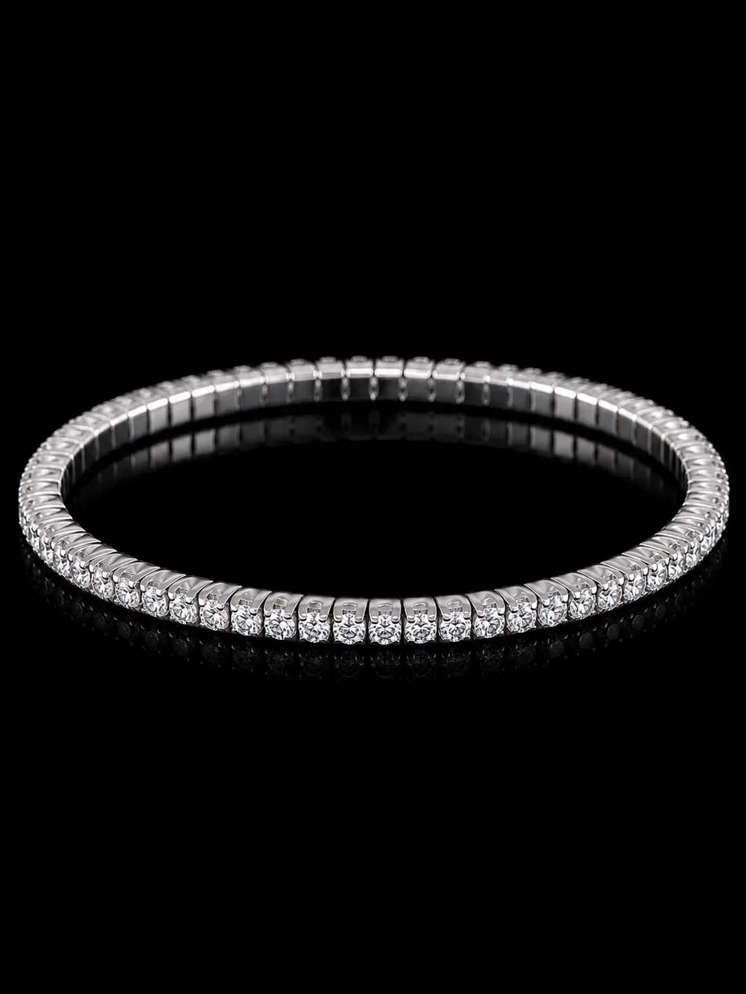 LuxuryFlex™ Bracelet 3.35 ct in 18k white gold, photo 4
