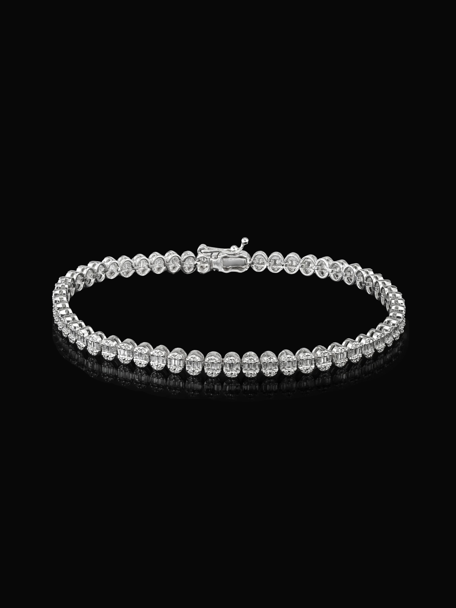 “VelvetVogue™” Bracelet – White gold 18k