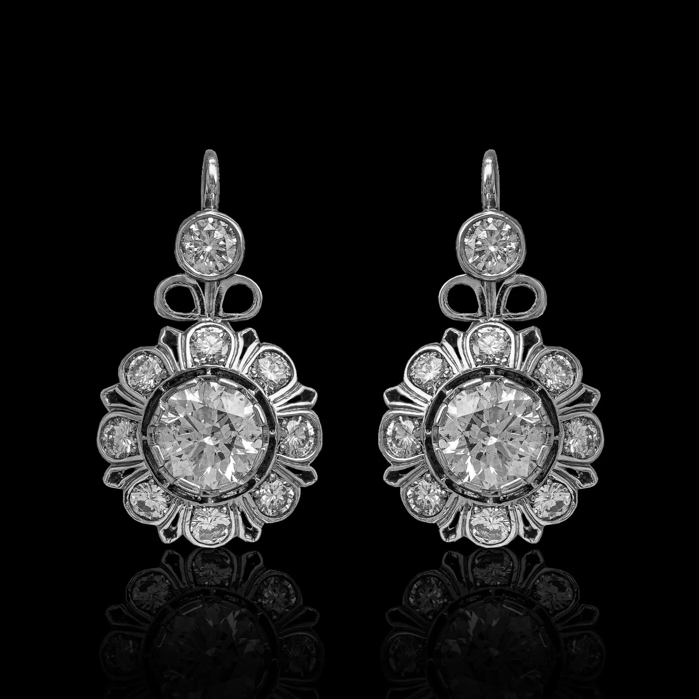 "Belle Époque™" Earrings – Platinum