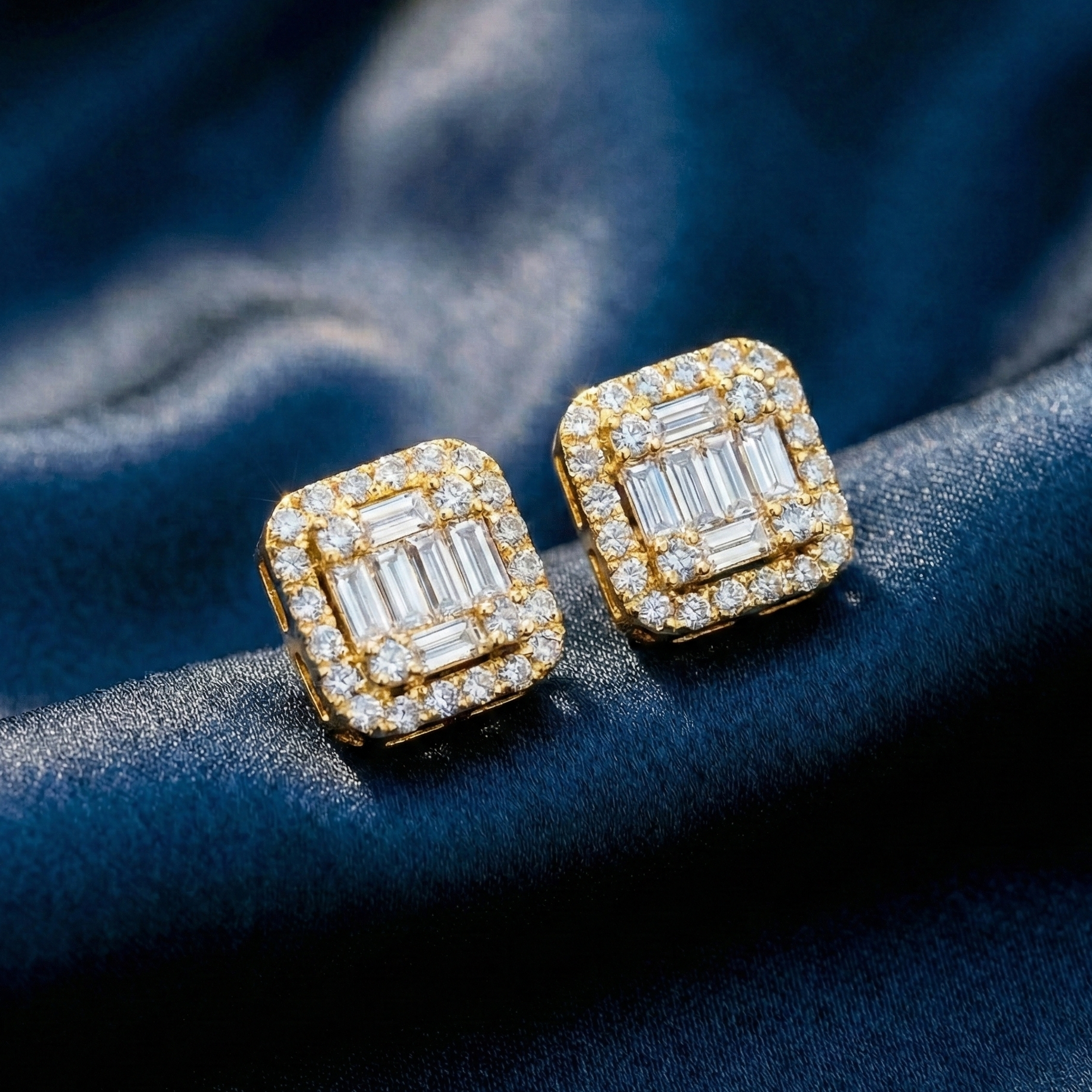 "CrystalBliss™" Earrings in 18k yellow gold, photo 3