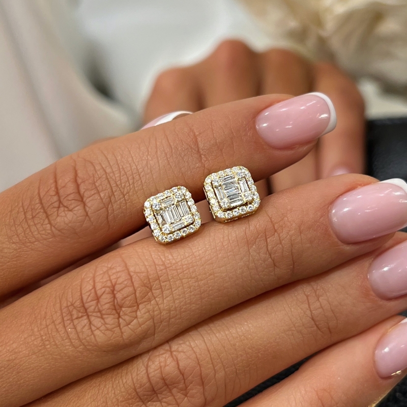 "CrystalBliss™" Earrings in 18k yellow gold, photo 4