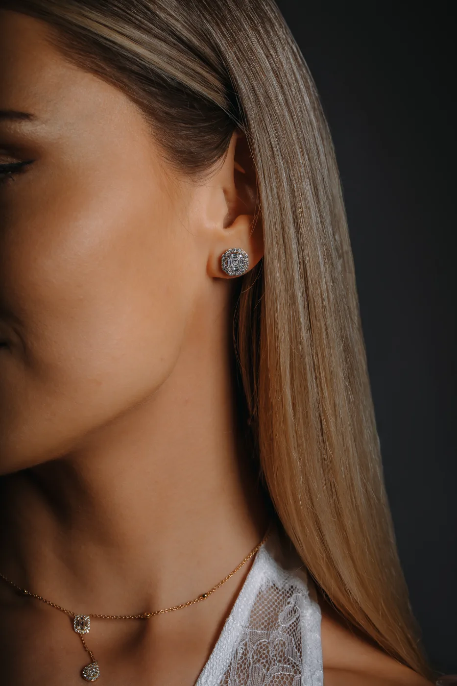 Earrings "InvisibleExceptionnel™" in white gold, photo 2
