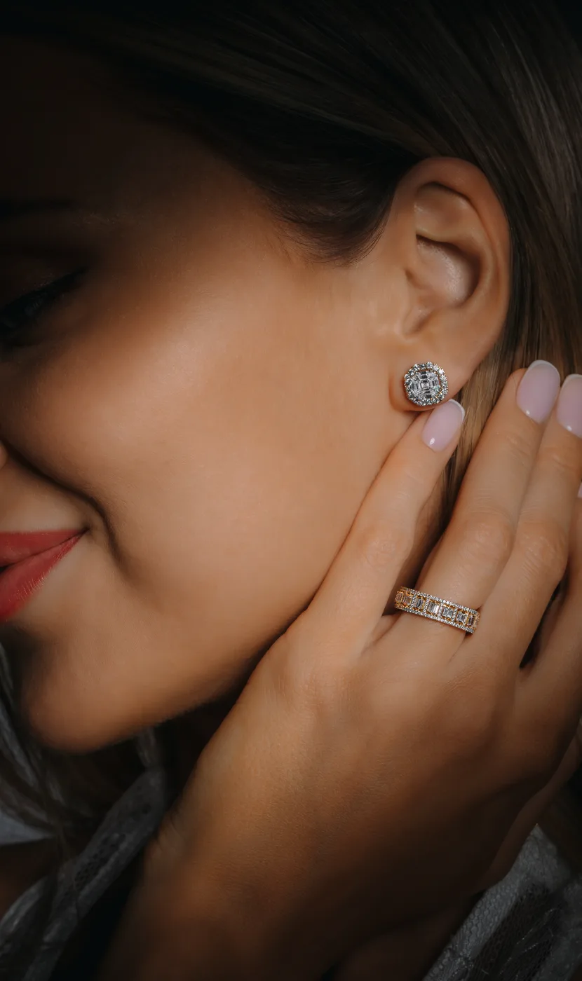 Earrings "InvisibleExceptionnel™" in white gold, photo 6