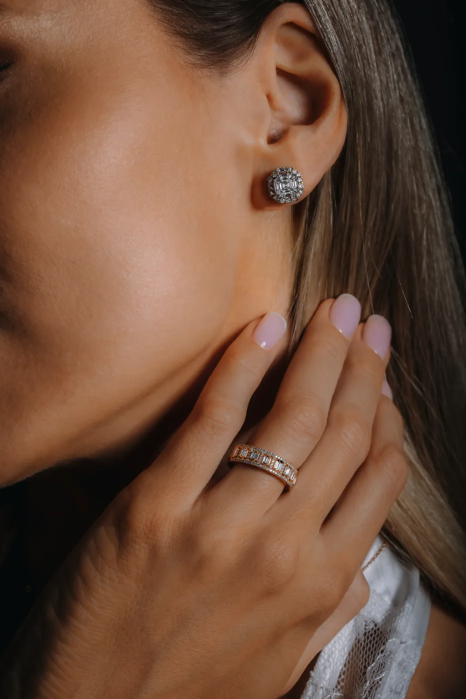 Earrings "InvisibleExceptionnel™" in white gold, photo 8
