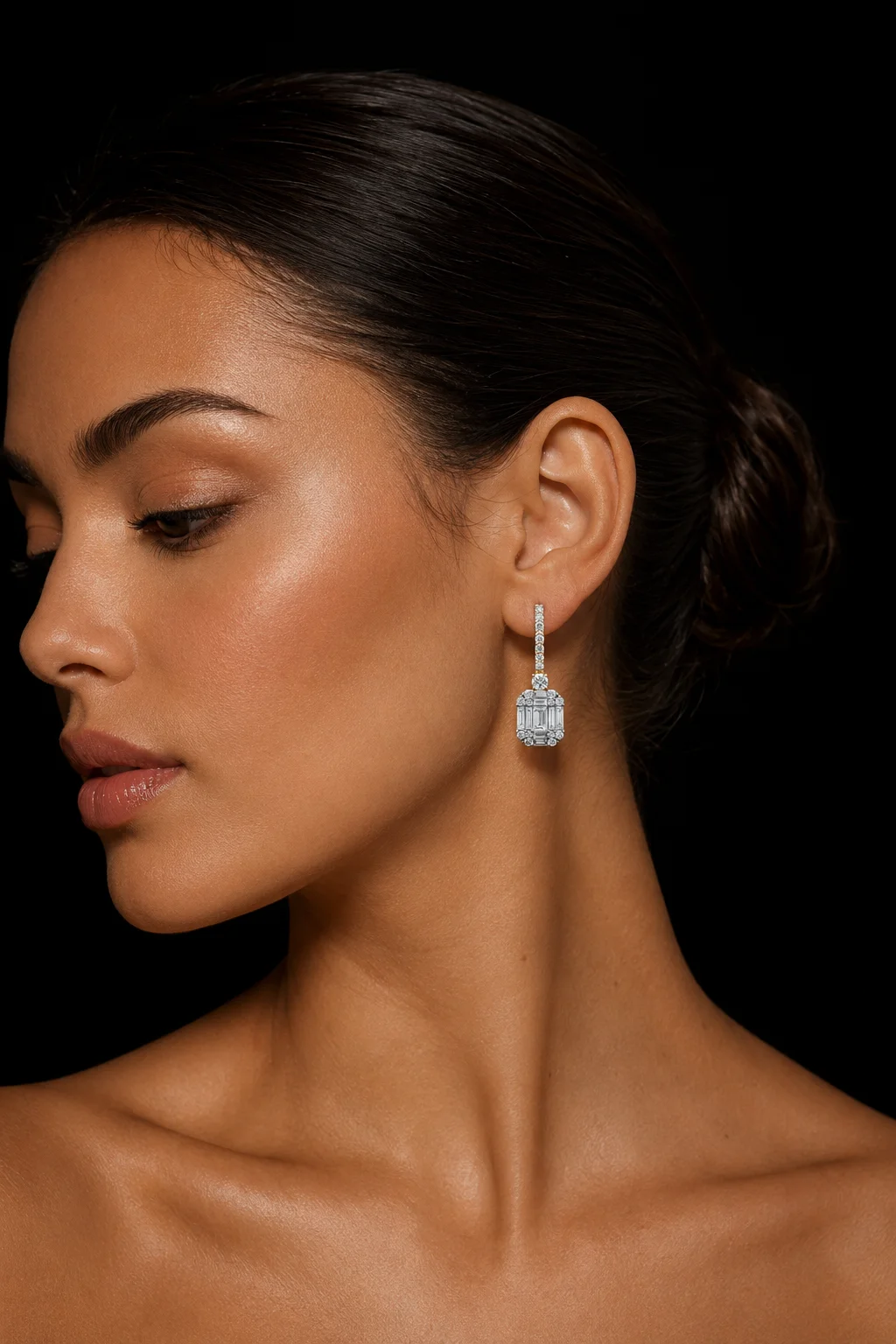 InvisibleIconic™ Earrings in yellow gold, photo 2