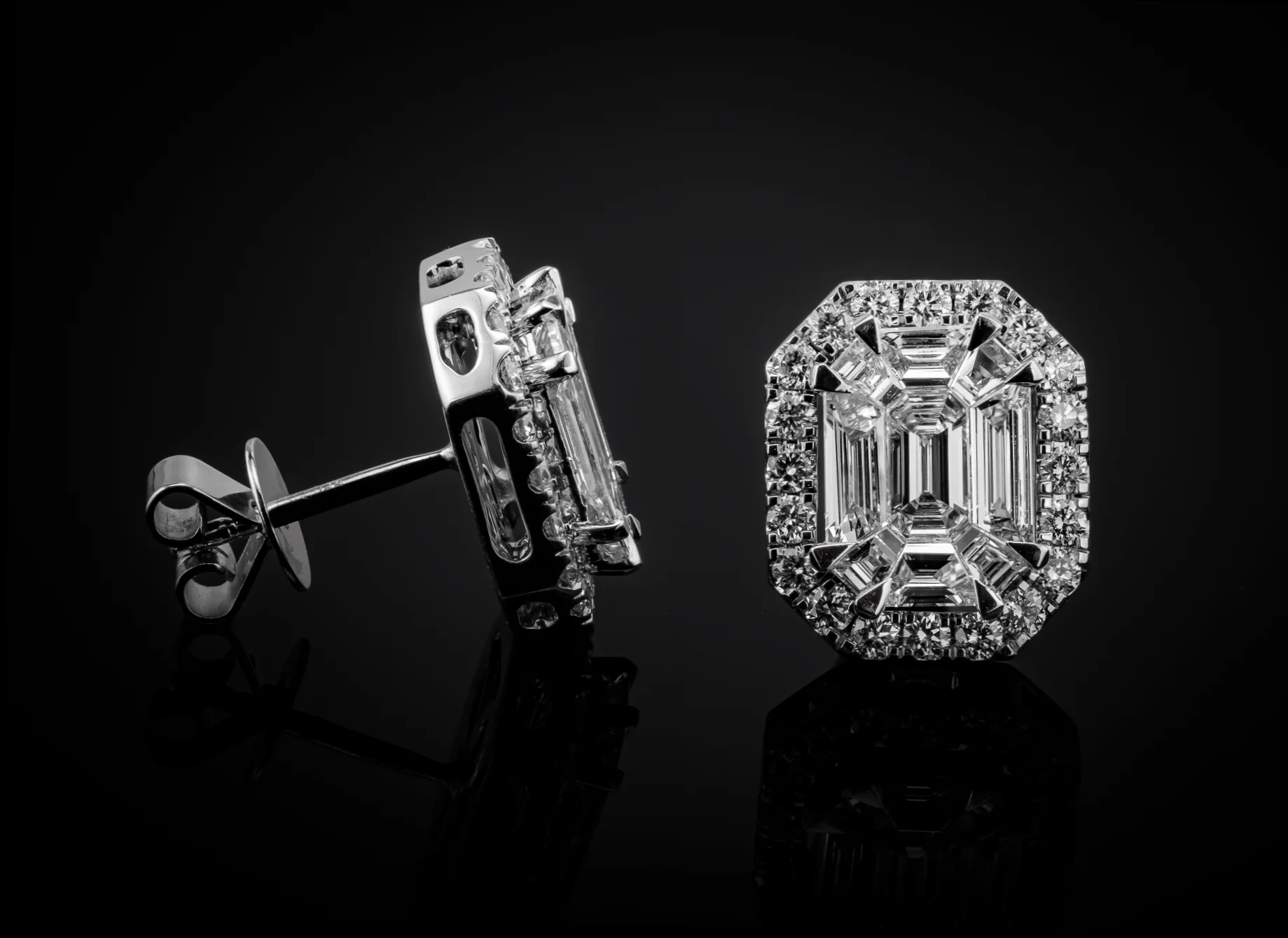 InvisibleLIMITED™ Earrings in 18k white gold, photo 3