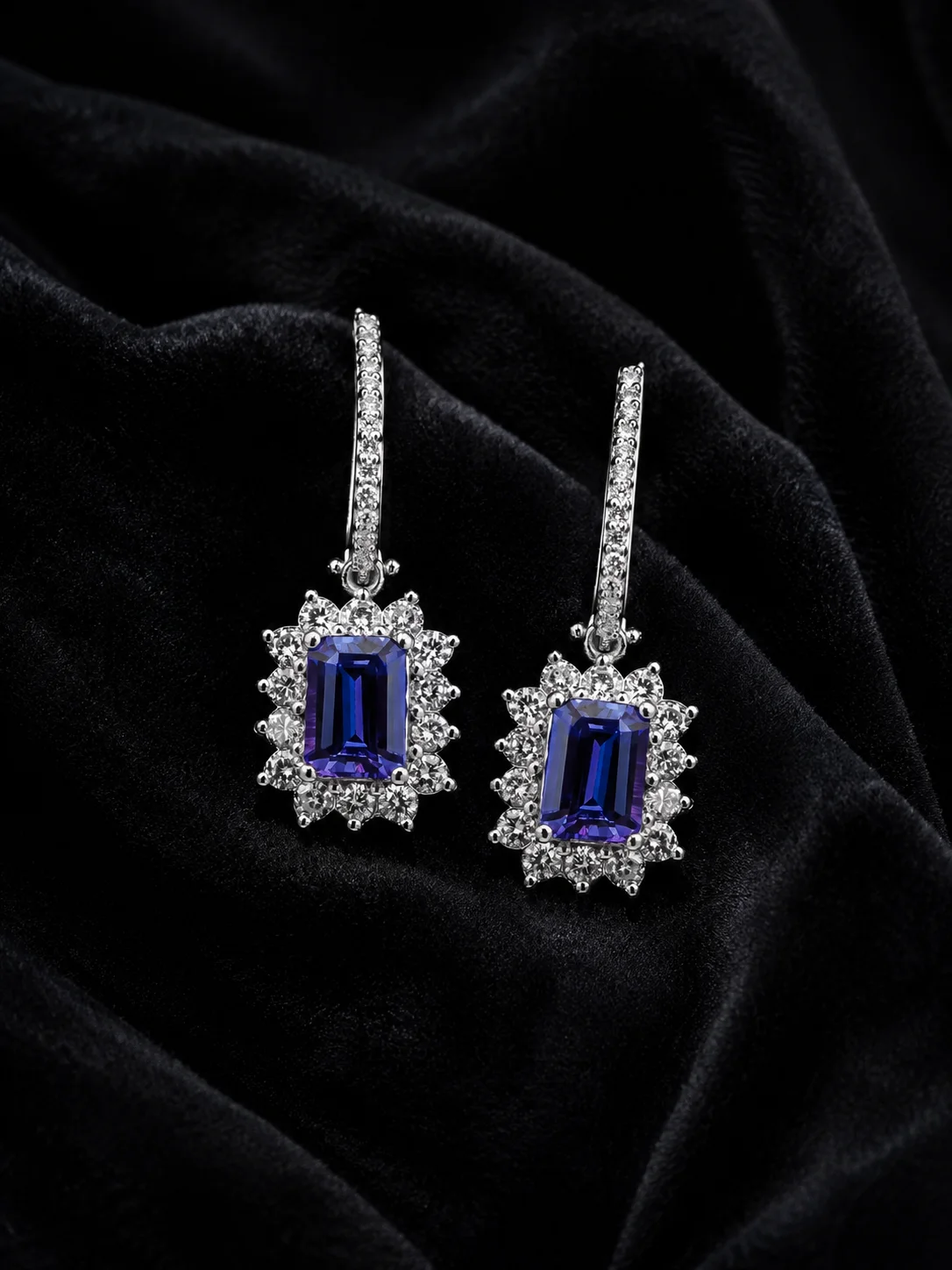 "BlueSovereign™" Earrings in 18k white gold, photo 5