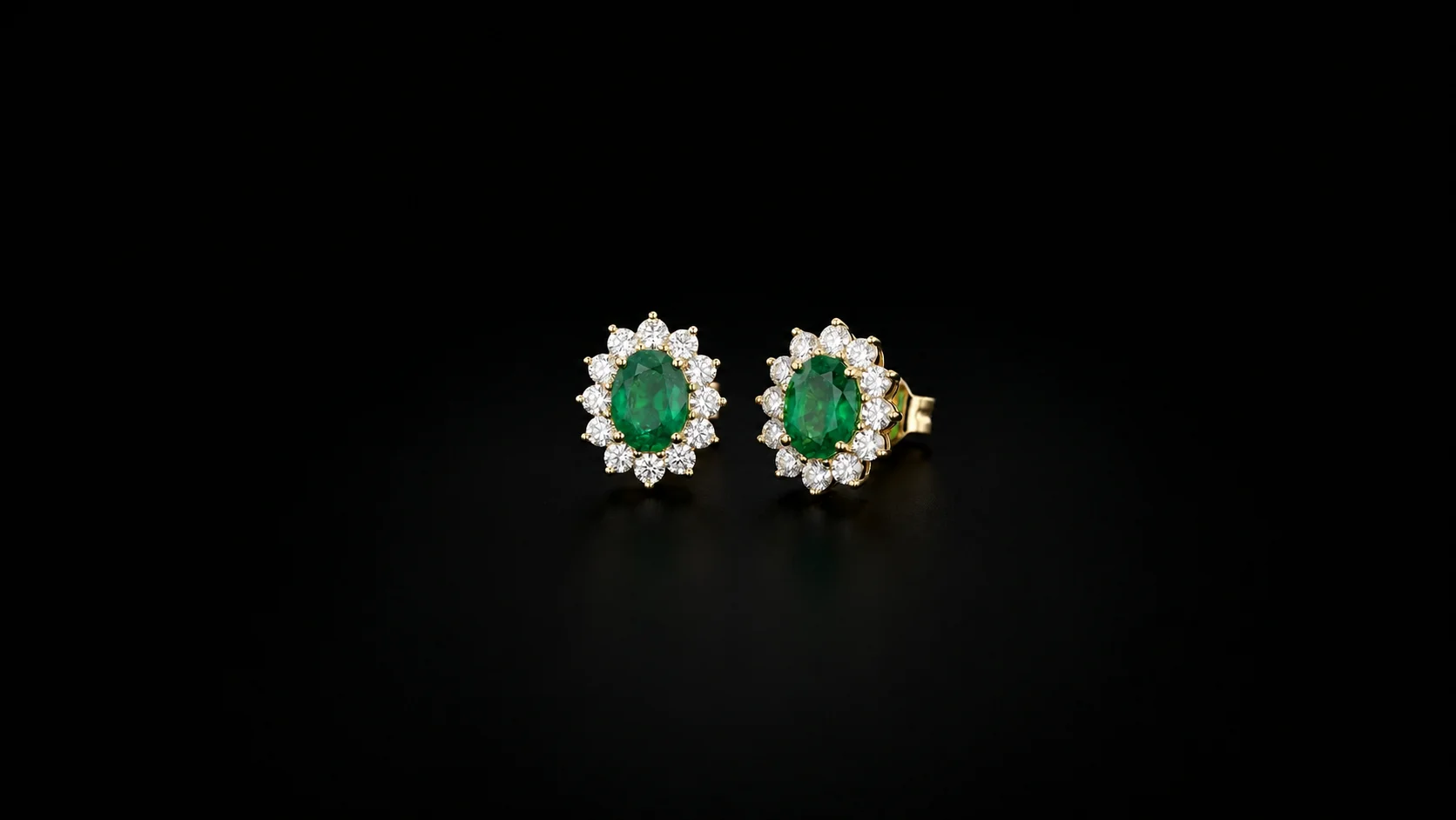 "EmeraldAllure™" Earrings in 18k yellow gold, photo 4