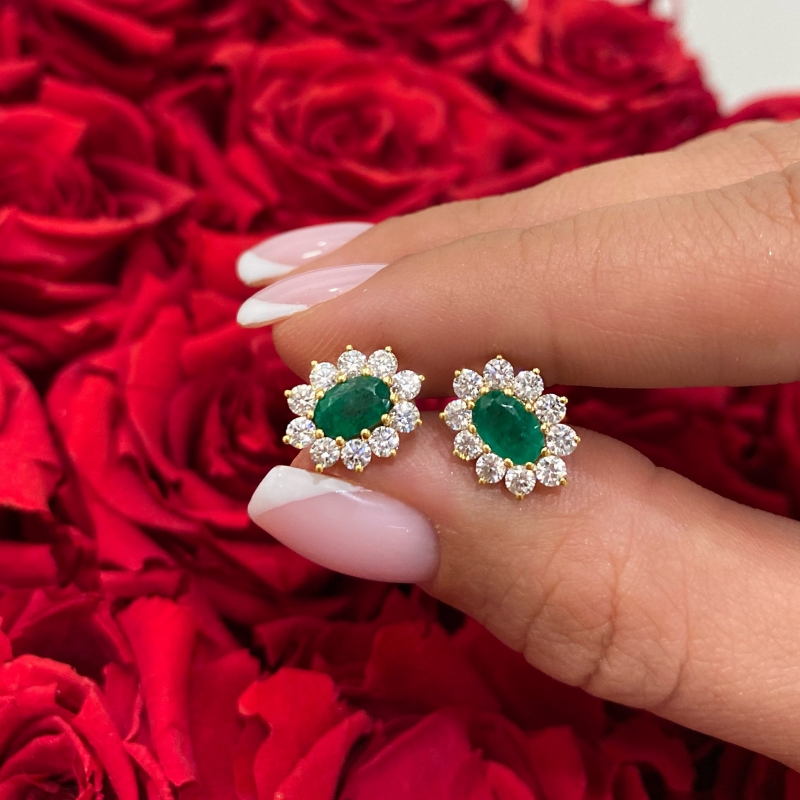 "EmeraldAllure™" Earrings in 18k yellow gold, photo 7