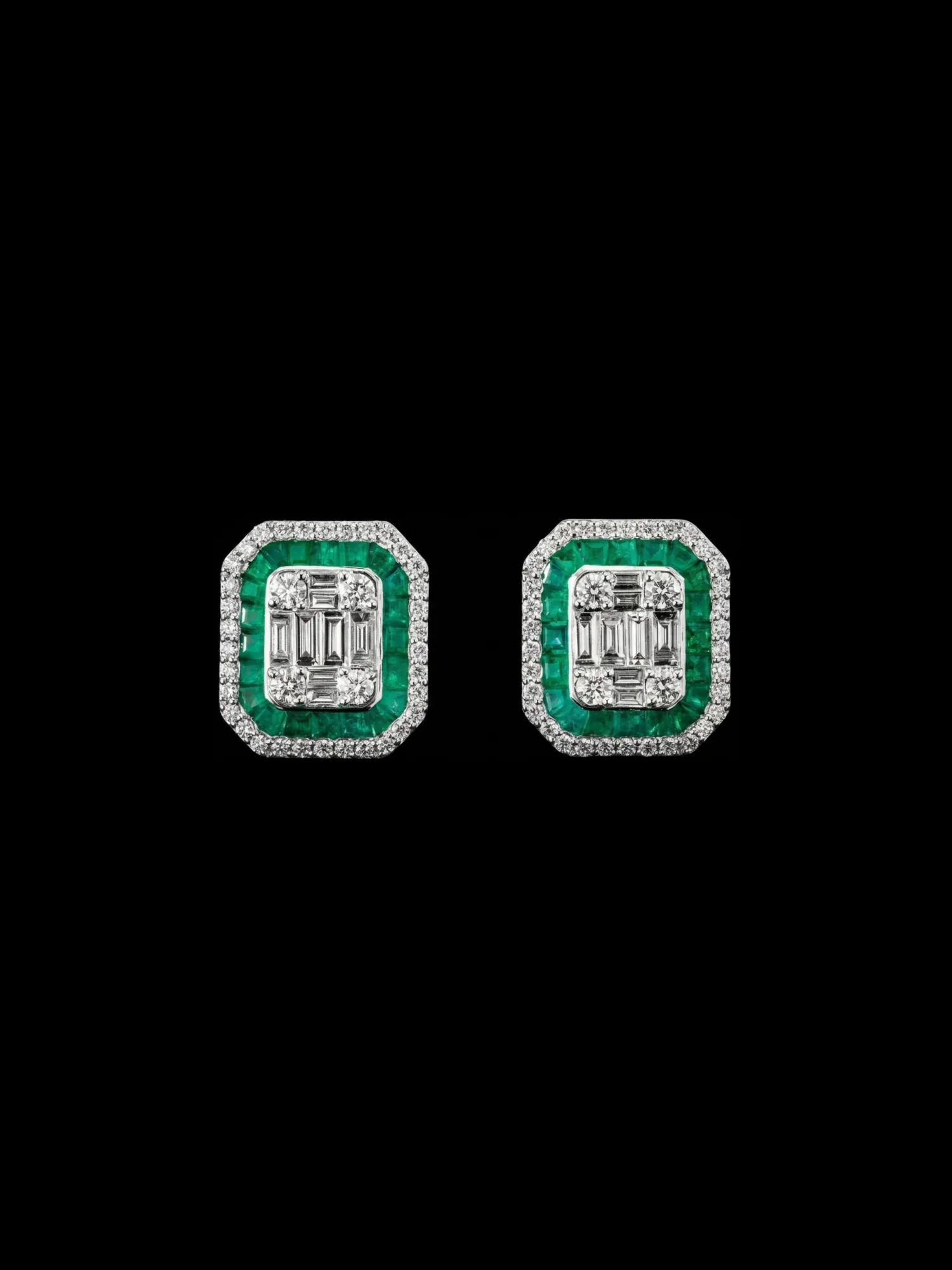 "EmeraldCrest™" Earrings – White gold 18k