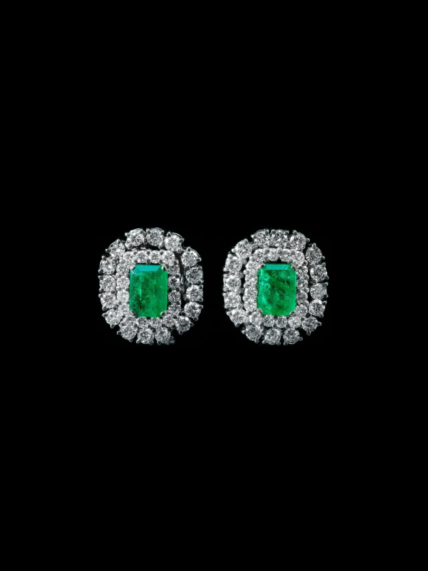 "VerdeOrigins™" Earrings in 18k white gold, product view
