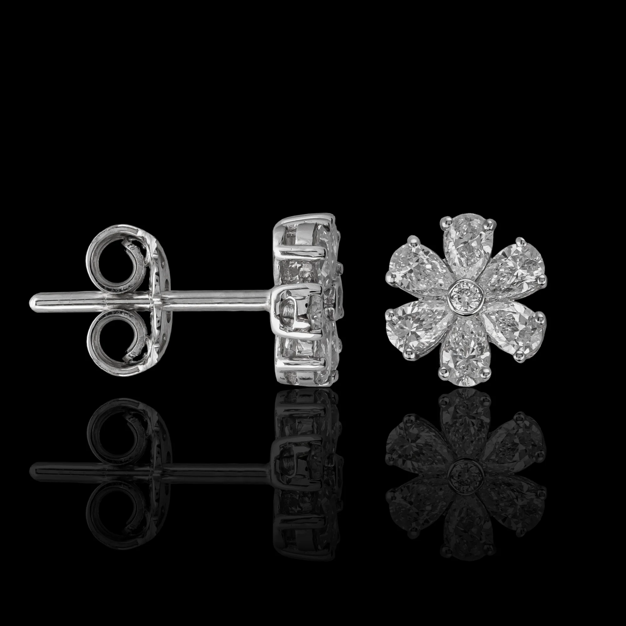 "LoveHarmony™" Earrings in 18k white gold, photo 2