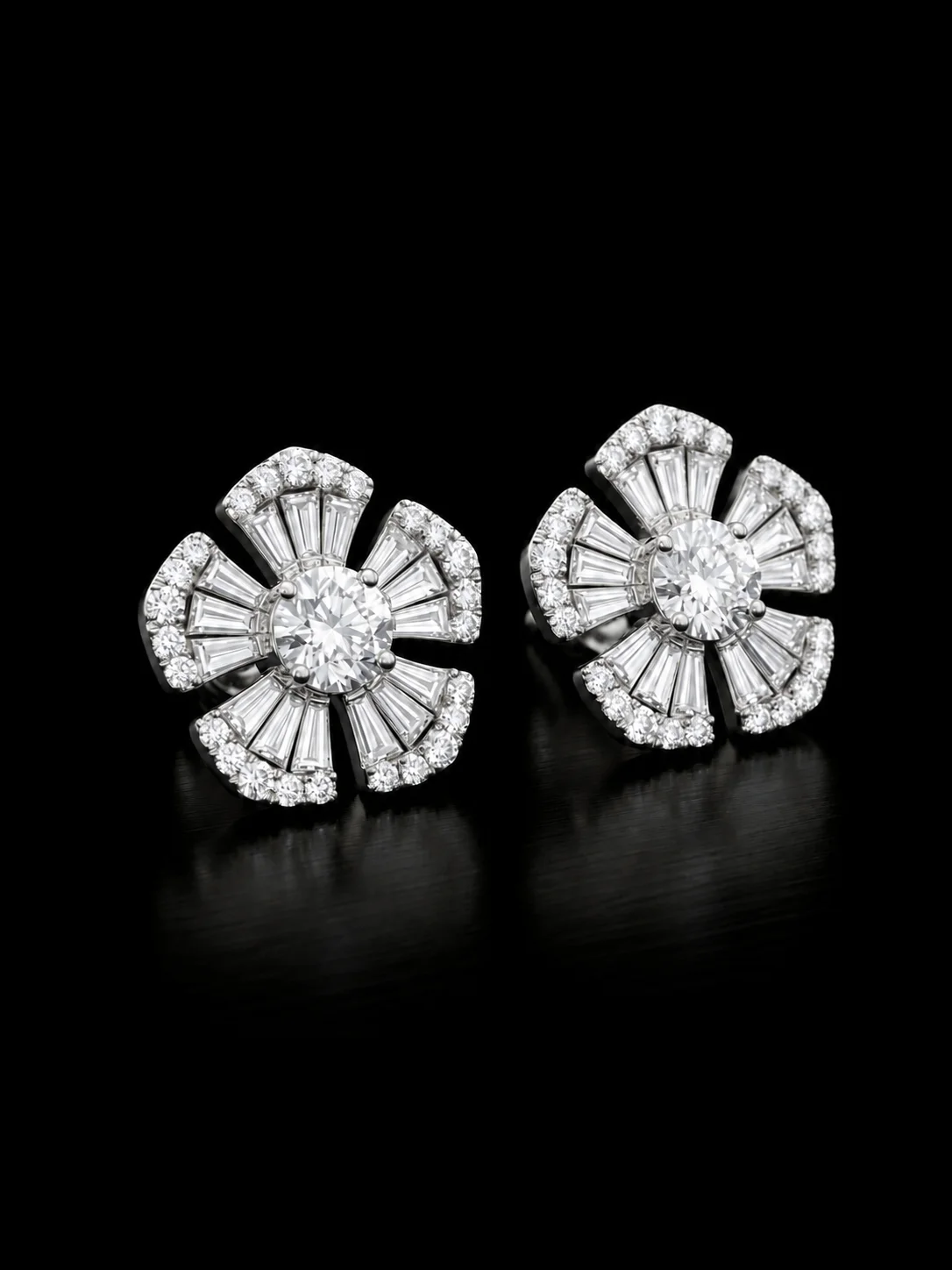 "MysticFloral™" Mini Earrings in 18k white gold, photo 3