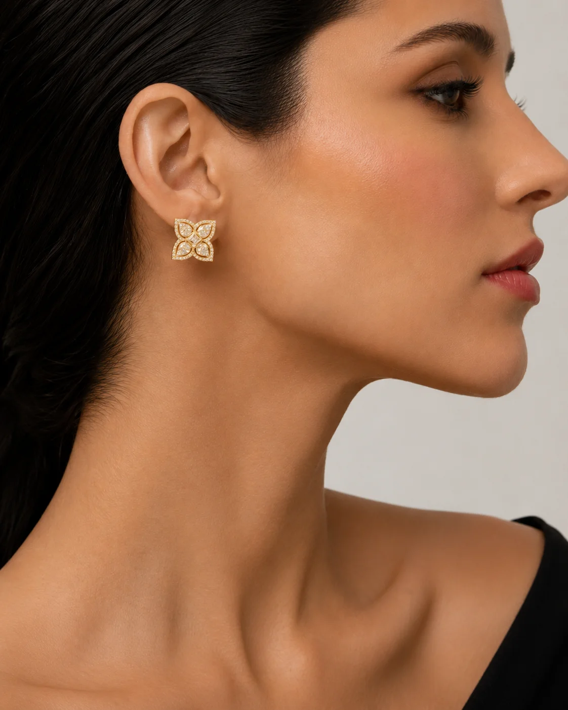 "SparkleBlossom™" Earrings in 18k yellow gold, photo 2