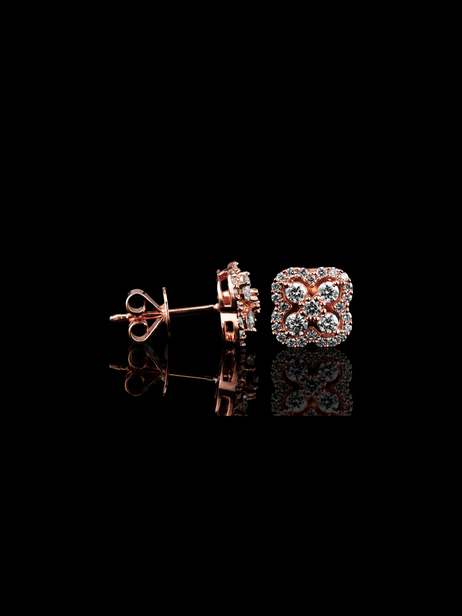 "TrèfleDeLuxe™" Earrings in 18k rose gold, photo 3