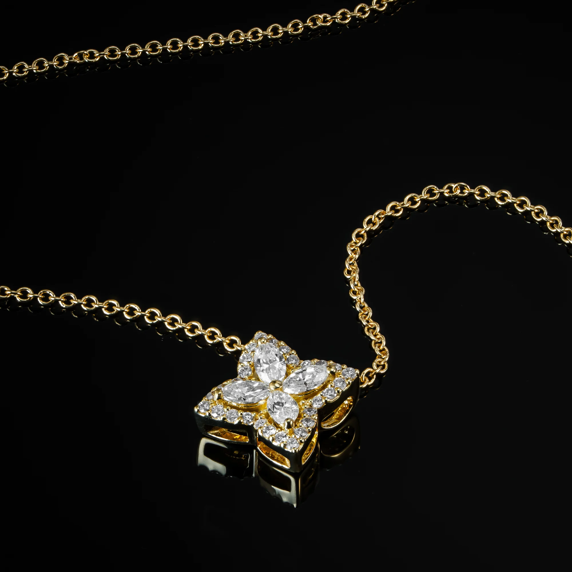 Belissima™ Necklace in 18k yellow gold, photo 4