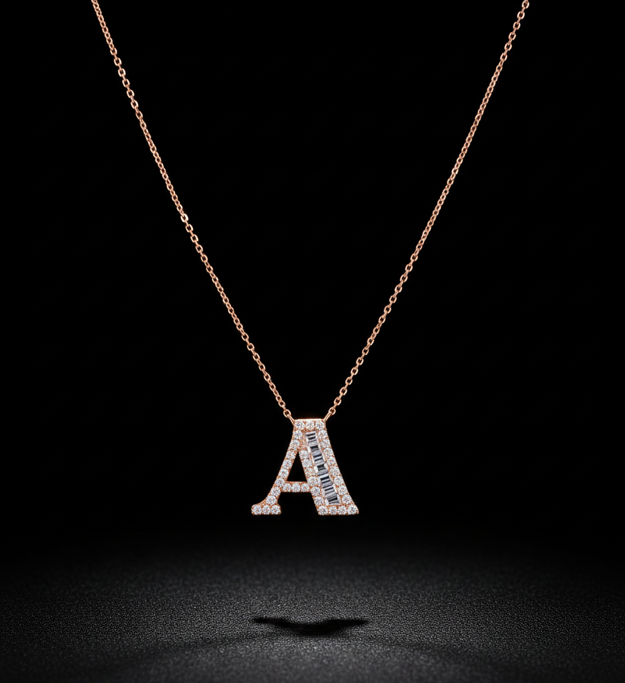 A Letter Necklace "Collier Première Lettre™" in 18k rose gold, photo 3