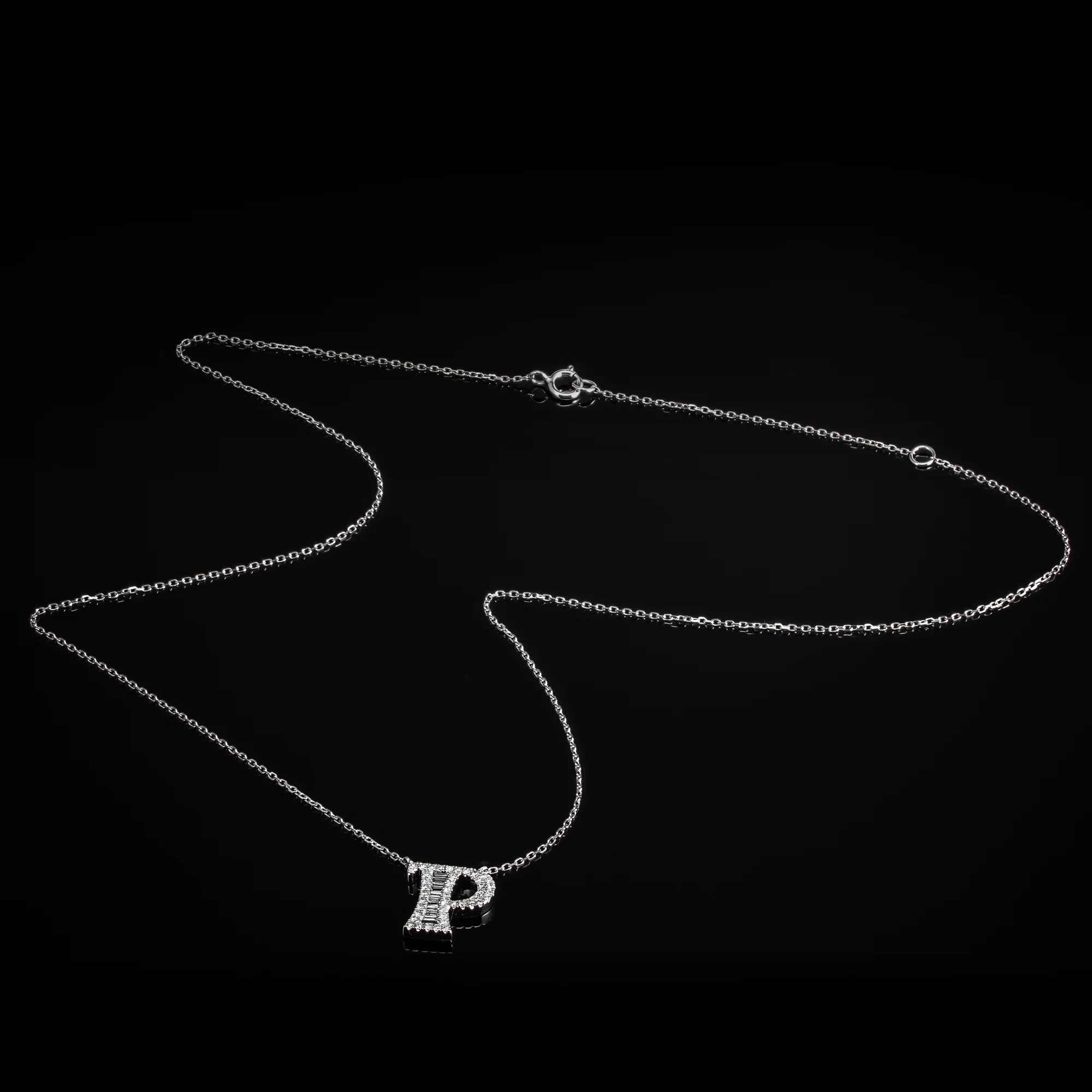 Necklace with the letter P "Collier Première Lettre™" in 18k white gold, photo 4
