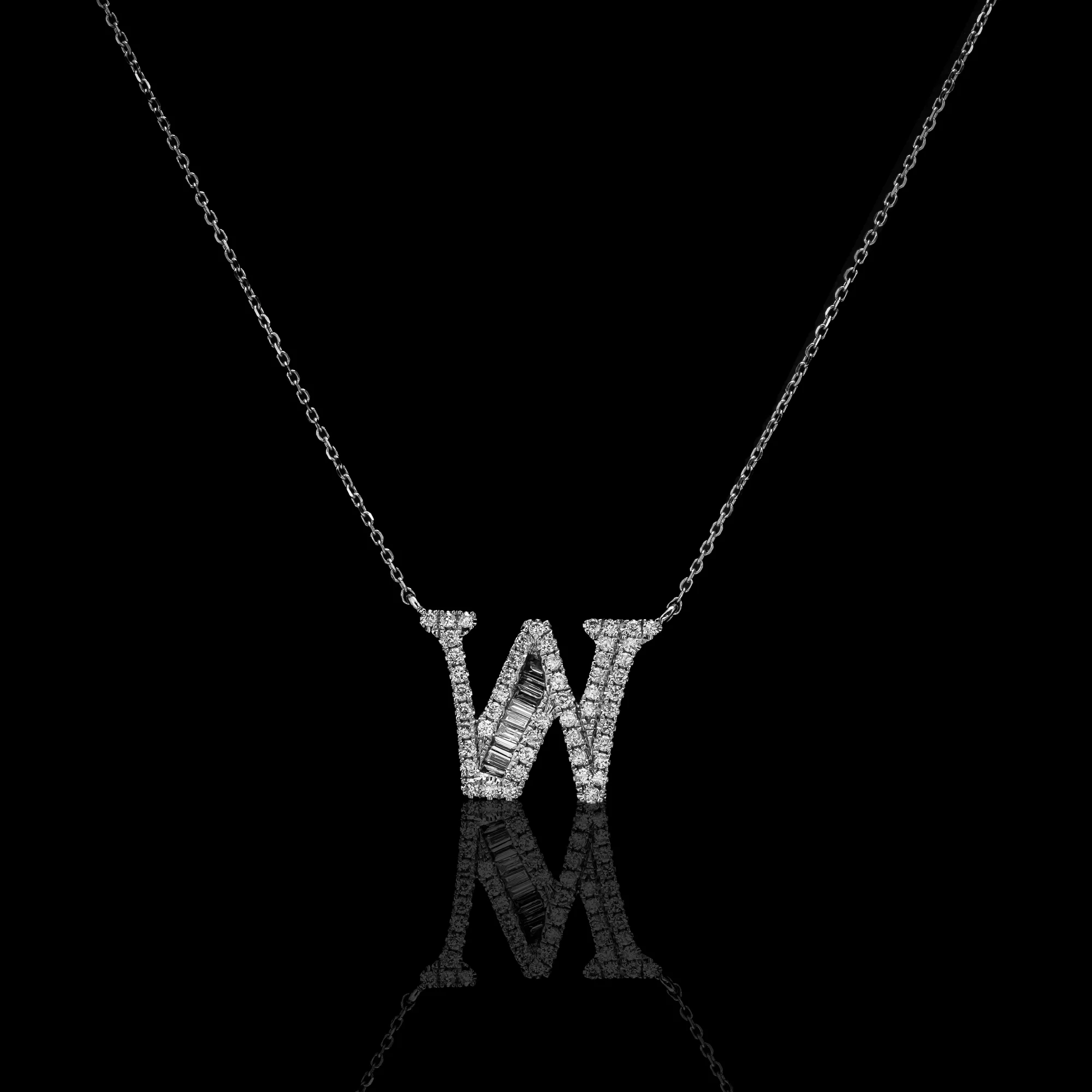 Letter W "Collier Première Lettre™" Necklace in 18k white gold, photo 3