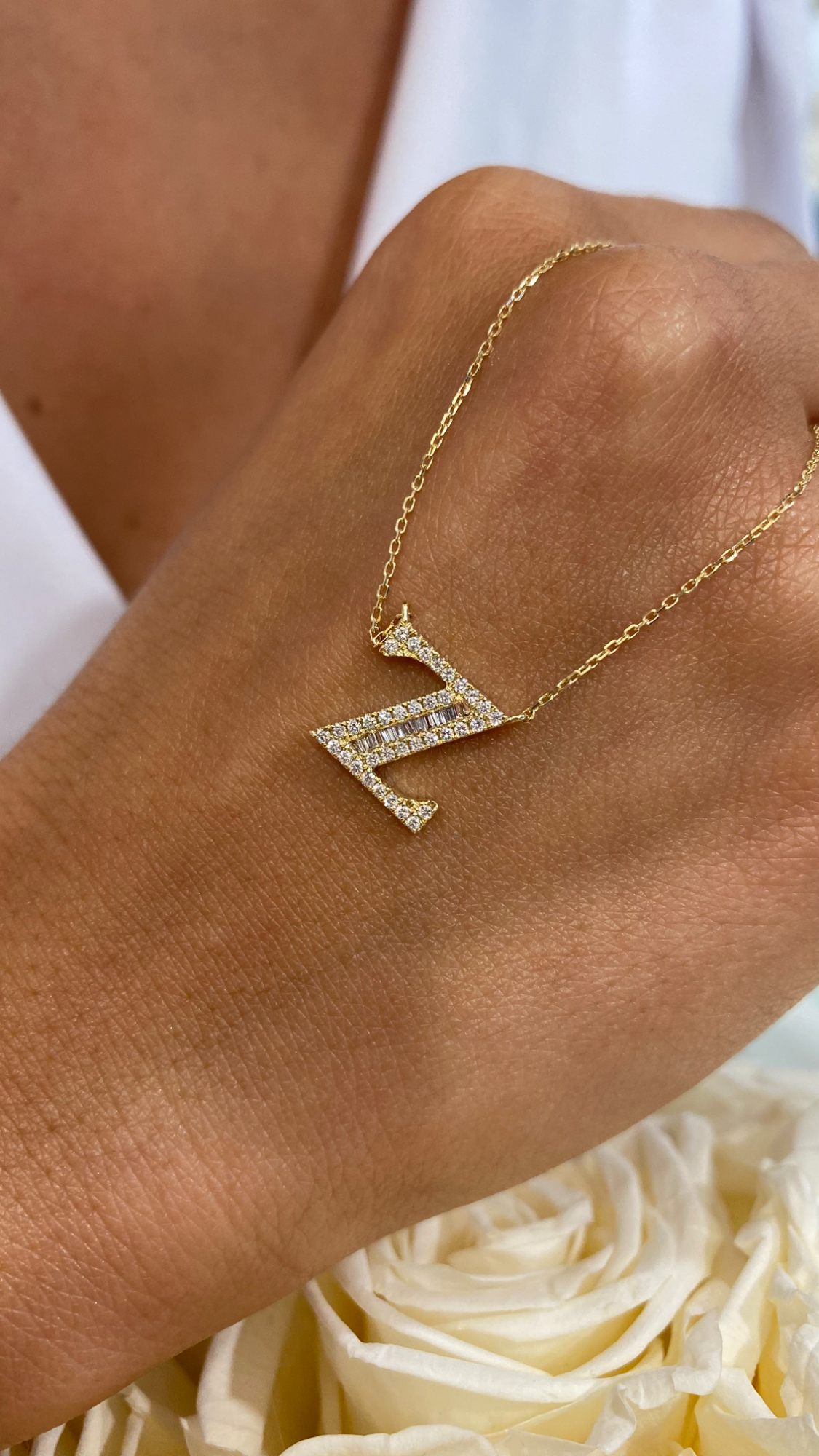 Letter Z Necklace "Collier Première Lettre™" in 18k yellow gold, photo 2