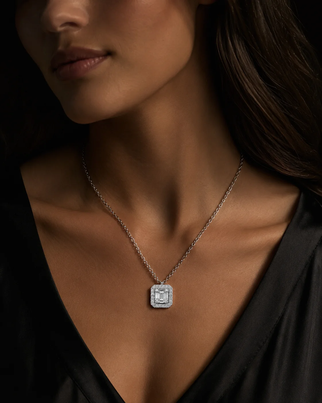 "InvisibleCarat™" Baby Necklace in 18k white gold, photo 2
