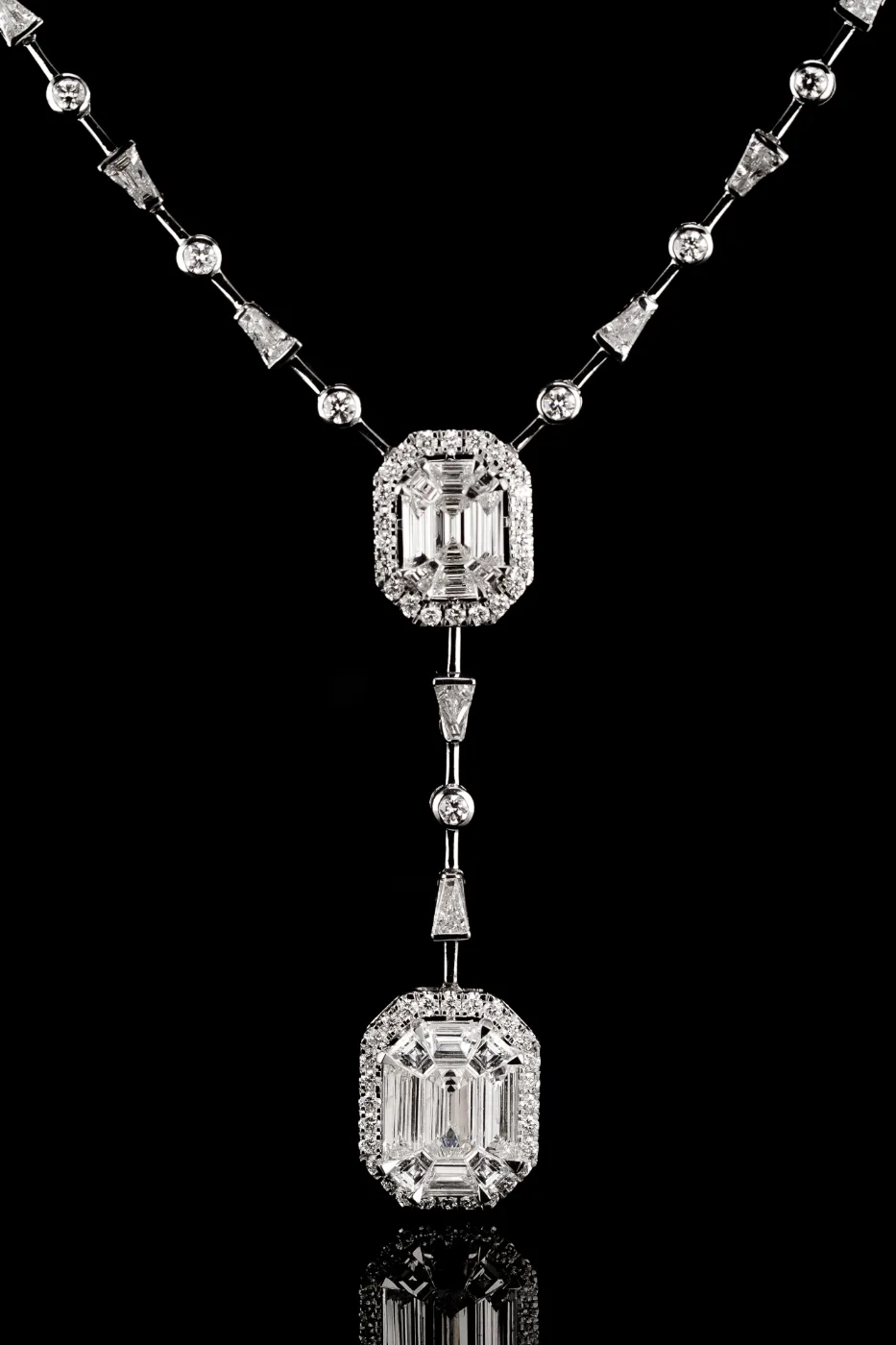 "InvisibleLimited™" Necklace in 18k white gold, photo 3