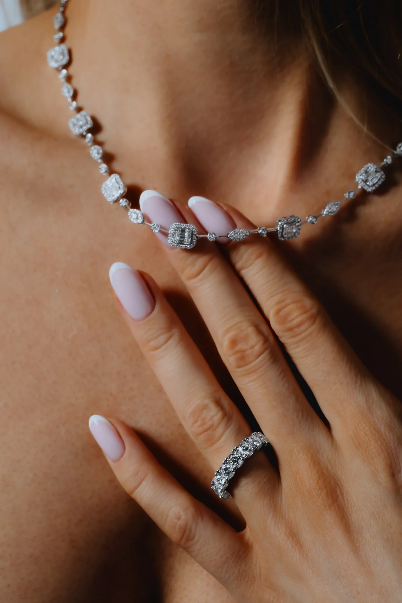 "Invisible™" Necklace 3.00 ct in 18k white gold, photo 12