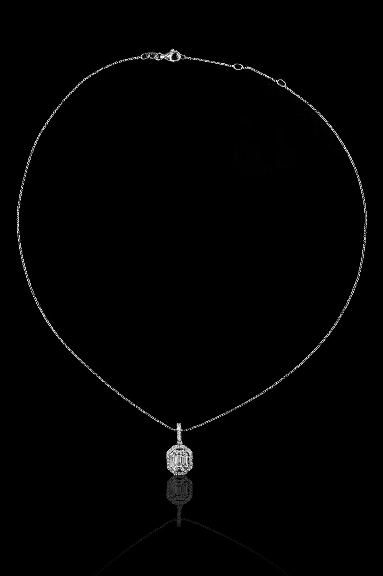 "Limited™" Pendant in 18k white gold, photo 7