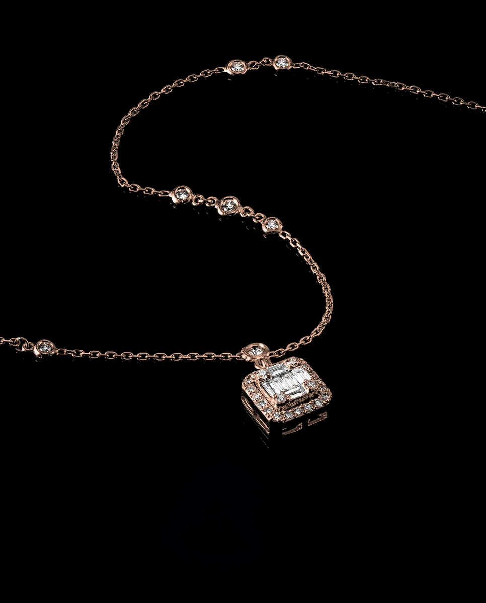 "Majestic™" Necklace in 18k rose gold, photo 5