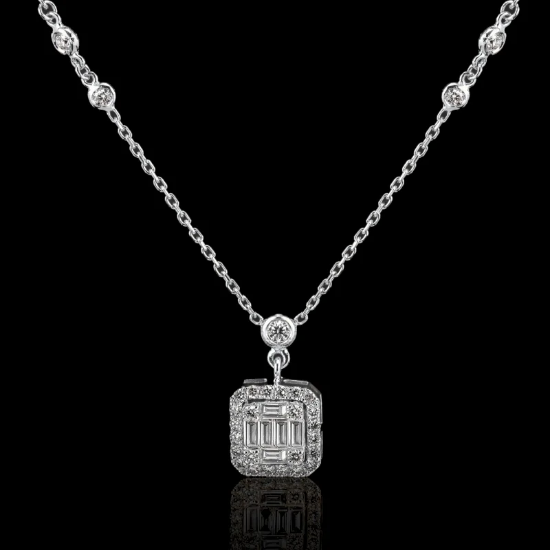Majestic™ Necklace in white gold, photo 2