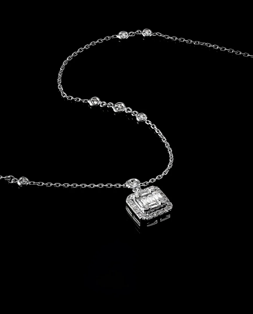 Majestic™ Necklace in white gold, photo 5