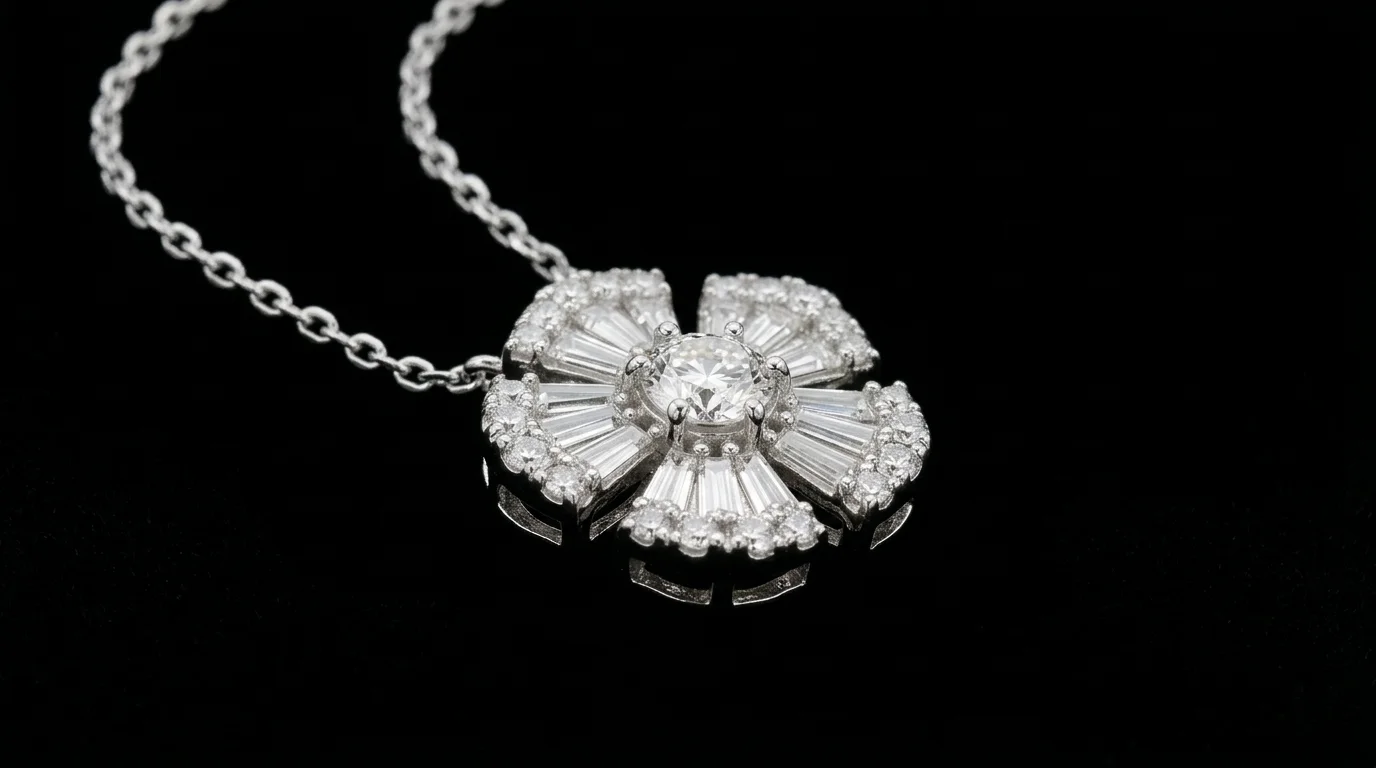 "MysticFloral™" Necklace in 18k white gold, photo 2