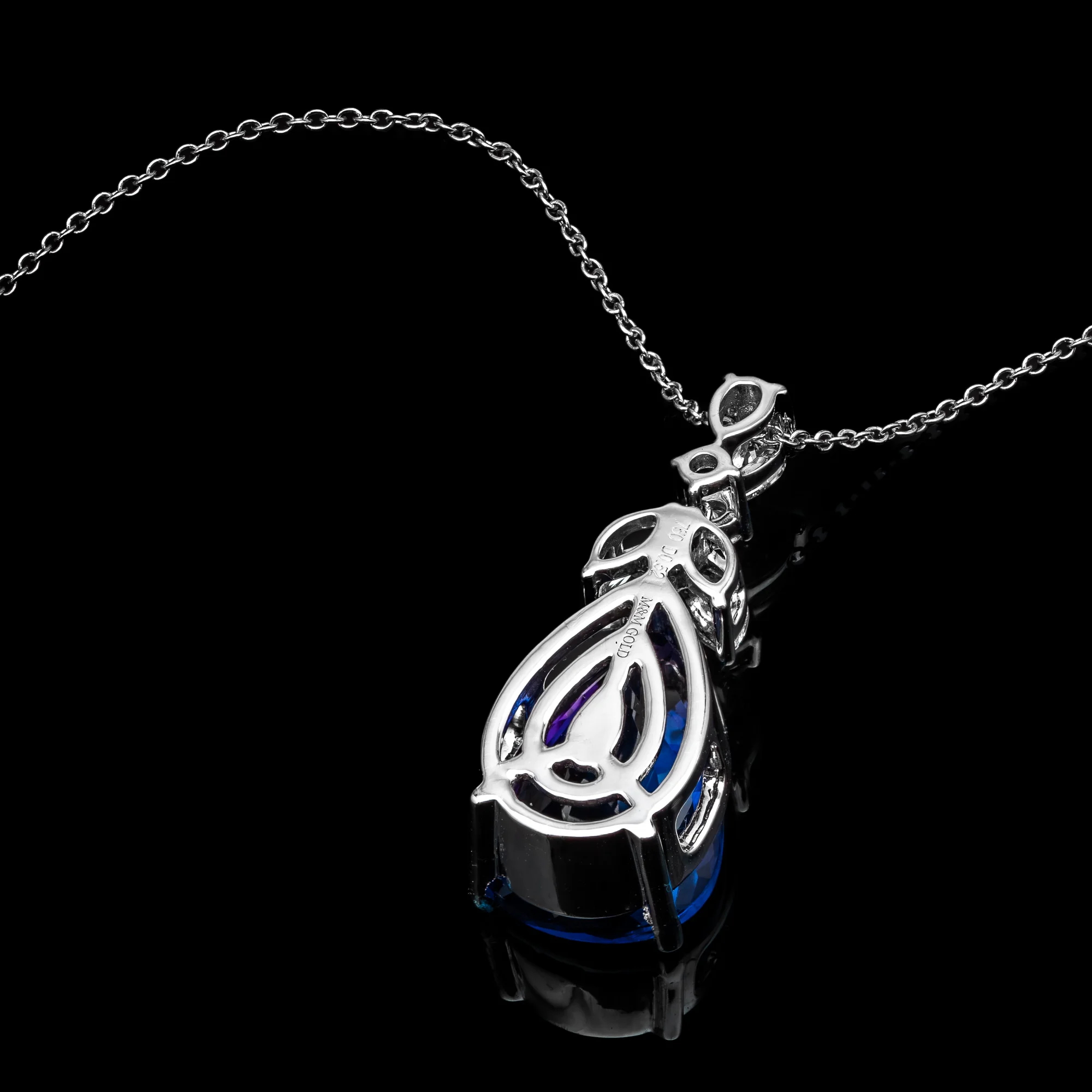 "BlueEternity™" Necklace in 18k white gold, photo 5