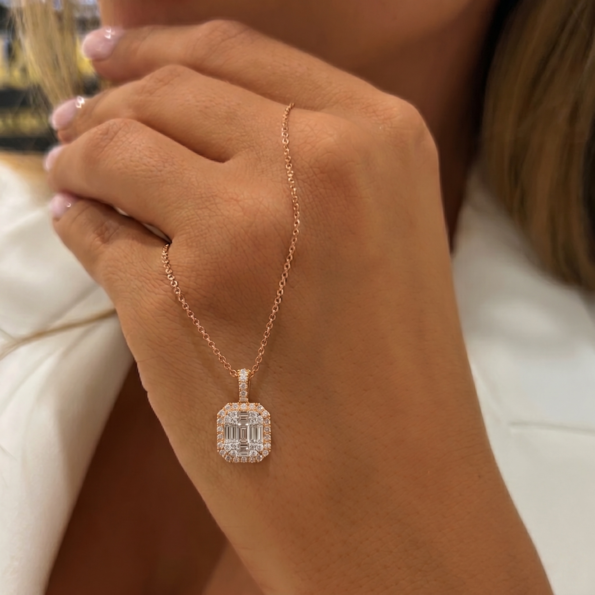 "LeLuxe™" Necklace in 18k rose gold, photo 2