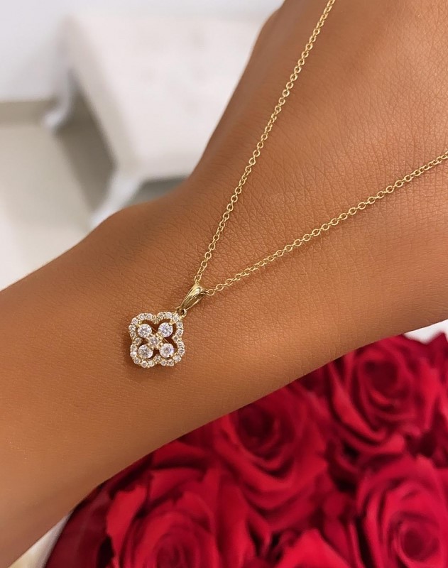 "TrèfleDeLuxe™" Necklace in 18k yellow gold, photo 9