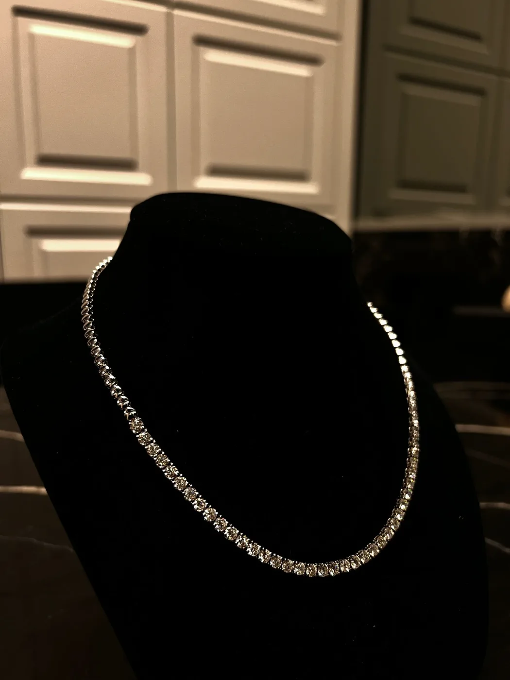 "Pure™" Necklace in white gold, photo 7