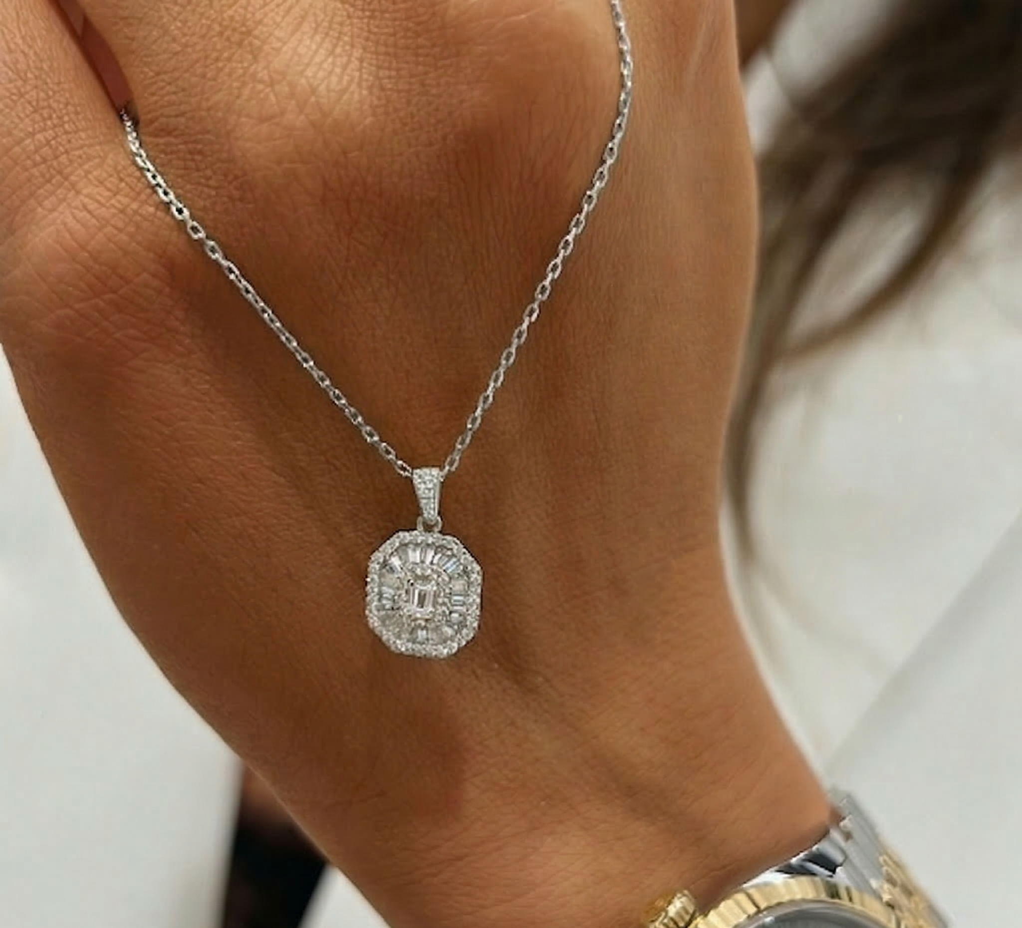 "ShineBright™" Necklace in 18k white gold, photo 3