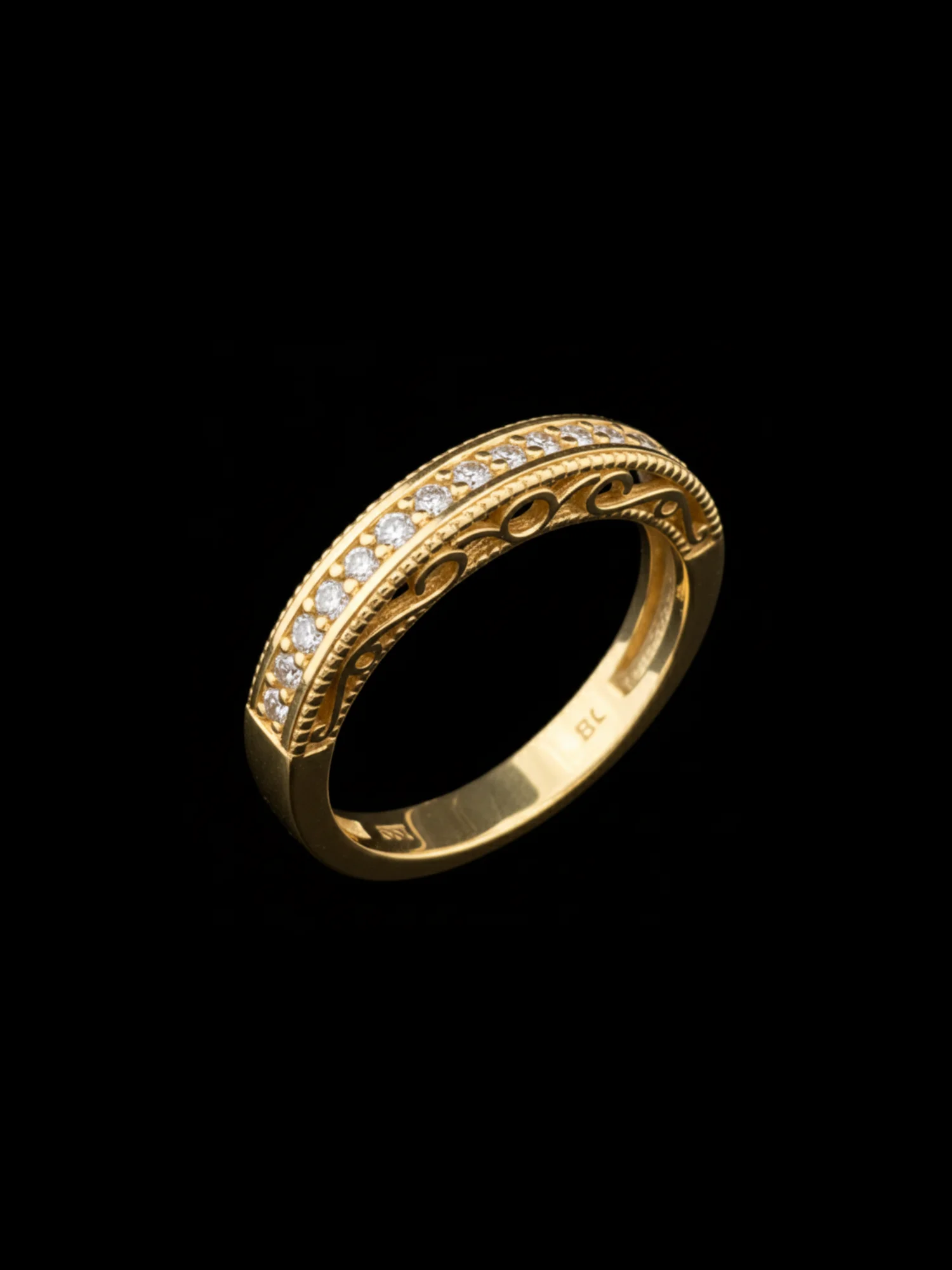 BridalOrnament™ Wedding Band – Yellow gold