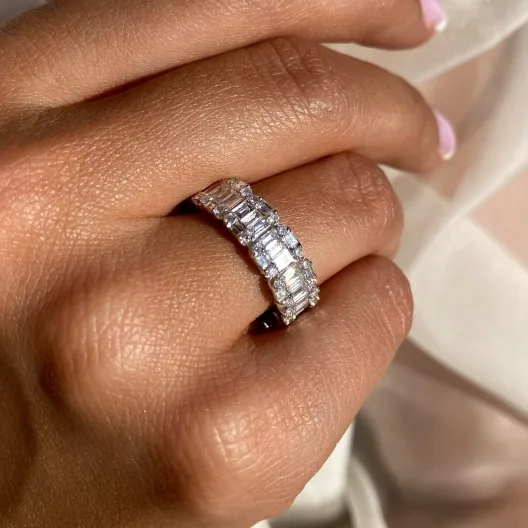 "EmeraldEternity™" Diamond Ring in 18k white gold, photo 2