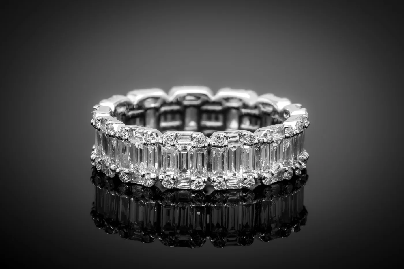 "EmeraldEternity™" Diamond Ring in 18k white gold, photo 5