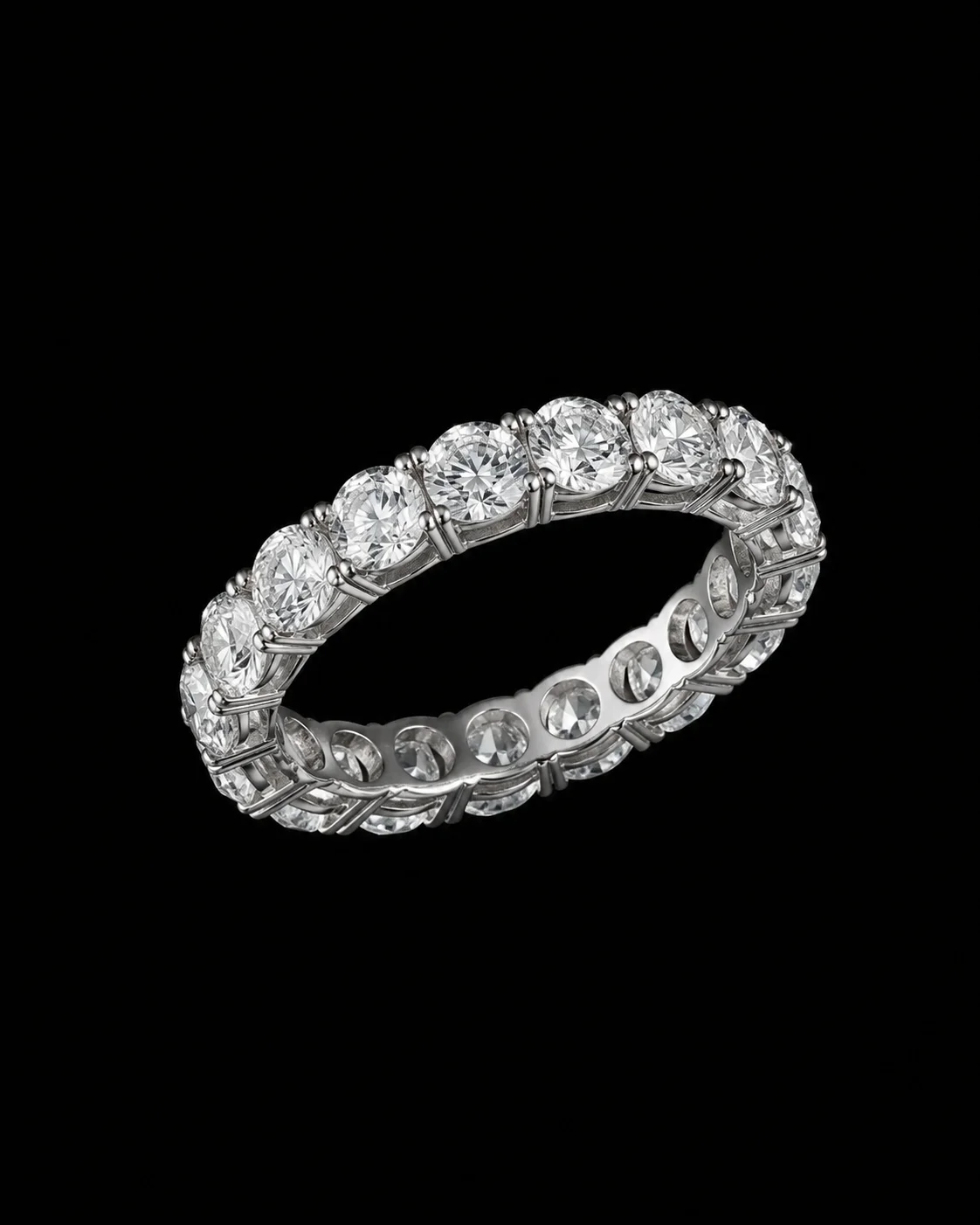 "Enduring Aureate Treasures™" 4.50ct Band in white gold, product view