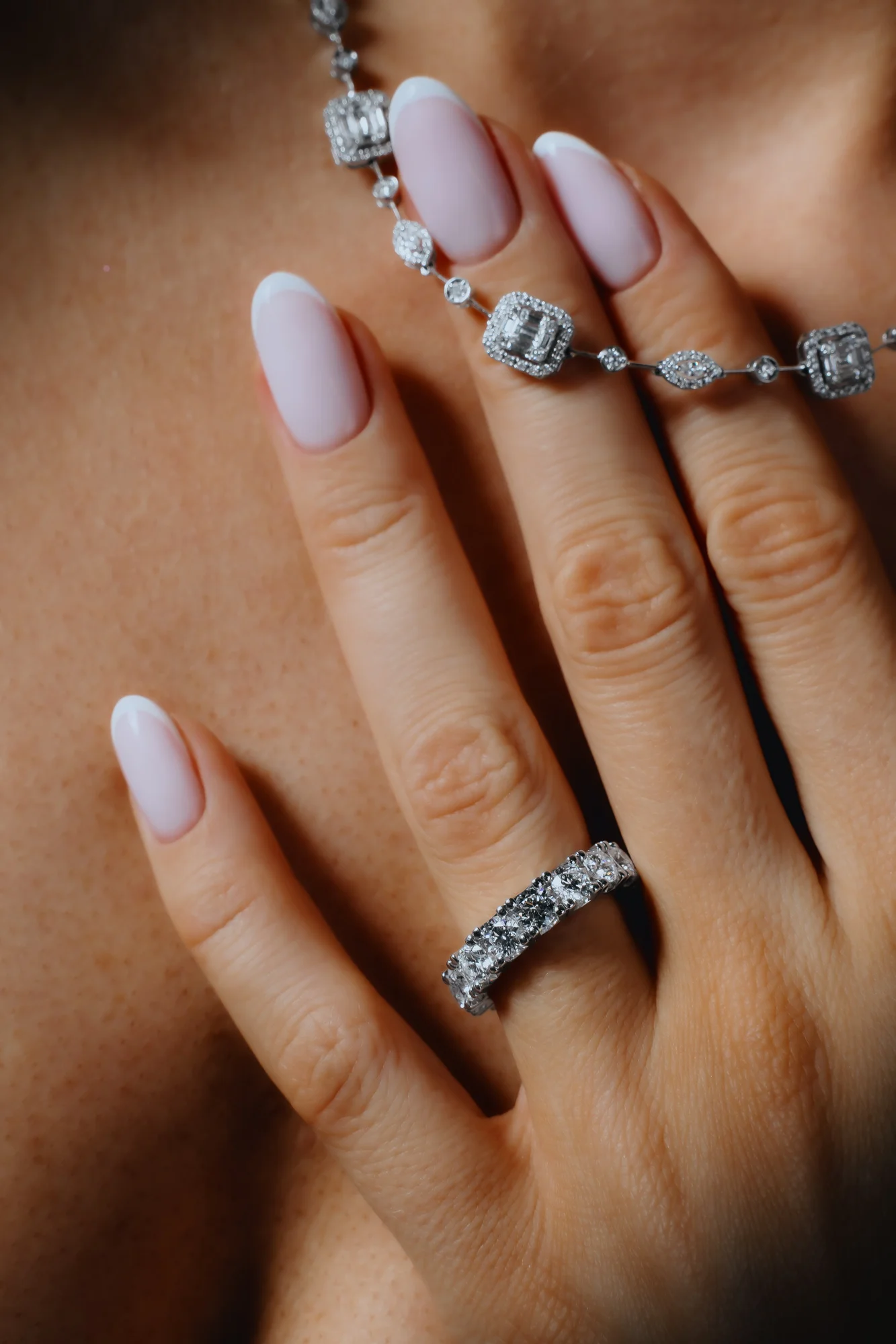 "Enduring Aureate Treasures™" 4.50ct Band in white gold, photo 3