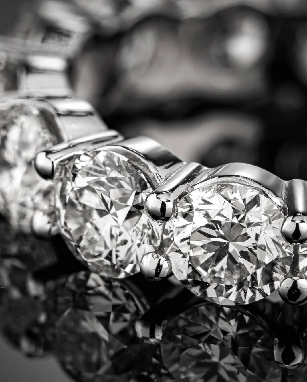 "Enduring Aureate Treasures™" 5.60ct Band in white gold, photo 8