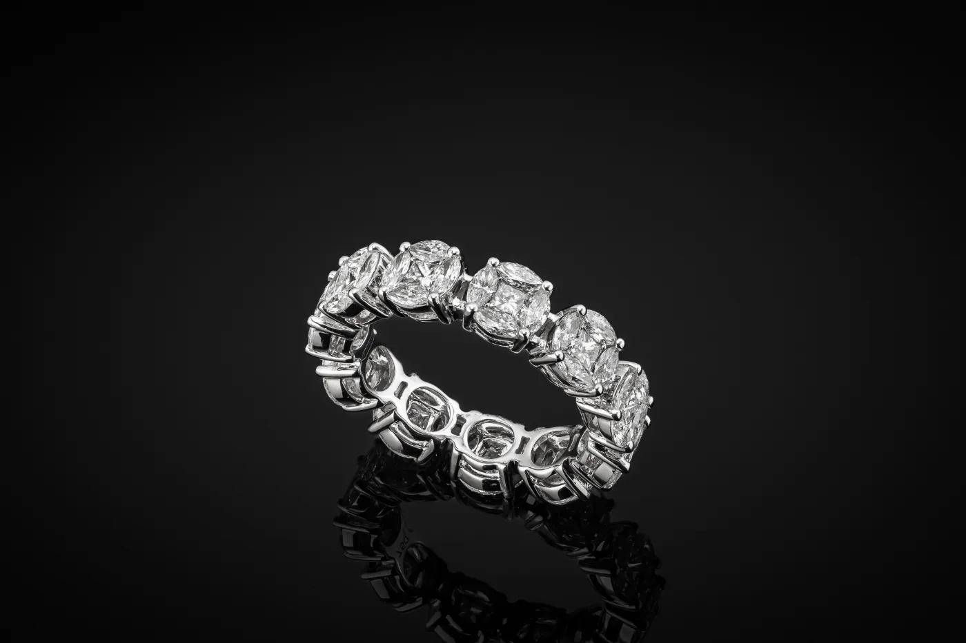 "ForeverLight™" Diamond Ring – White gold 18k